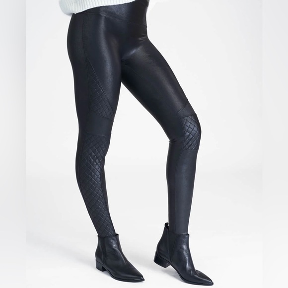 NWT Spanx Quilted Faux Leather Leggings in Very Black - Picture 1 of 10